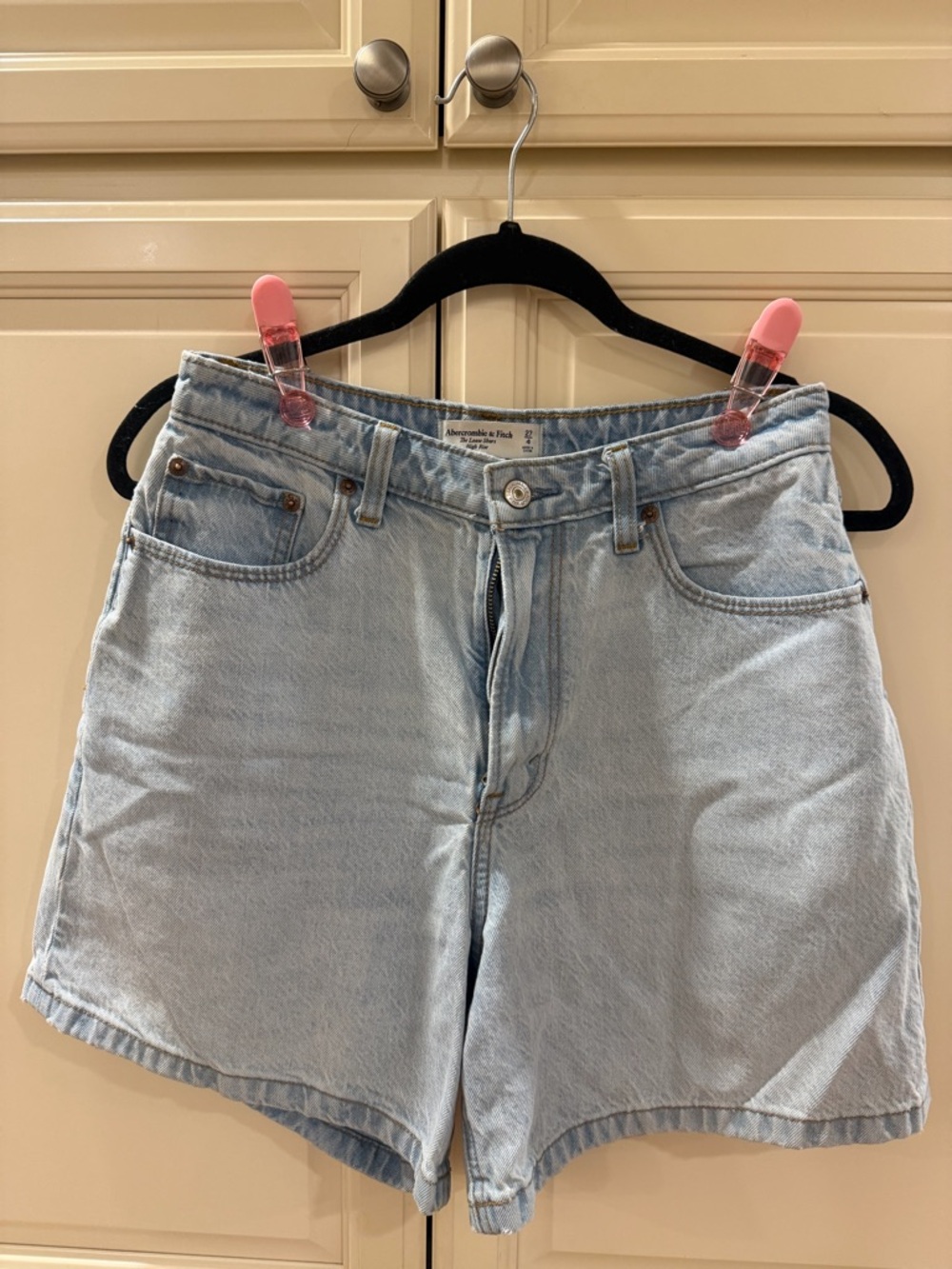 Abercrombie & Fitch Light Wash Denim High-Rise Loose Shorts - Curve Love
